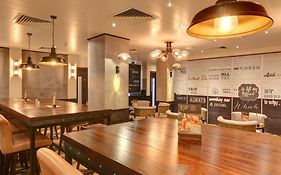 Hub By Premier Inn London Westminster, Westminster Abbey